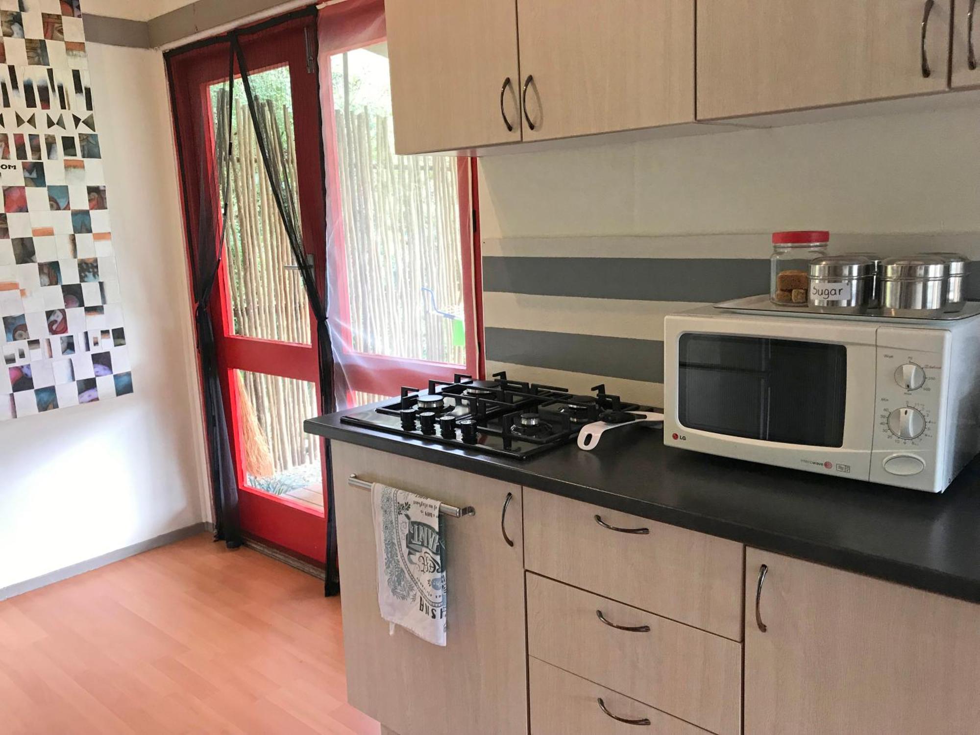 Loeriewood Garden Apartment, Hunters Home Книсна Екстериор снимка